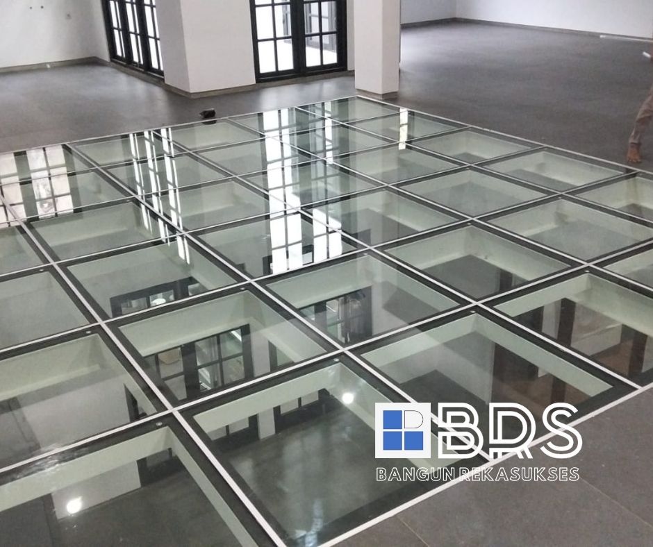 Lantai Kaca Laminated Tempered 4 Pasang Lantai Kaca