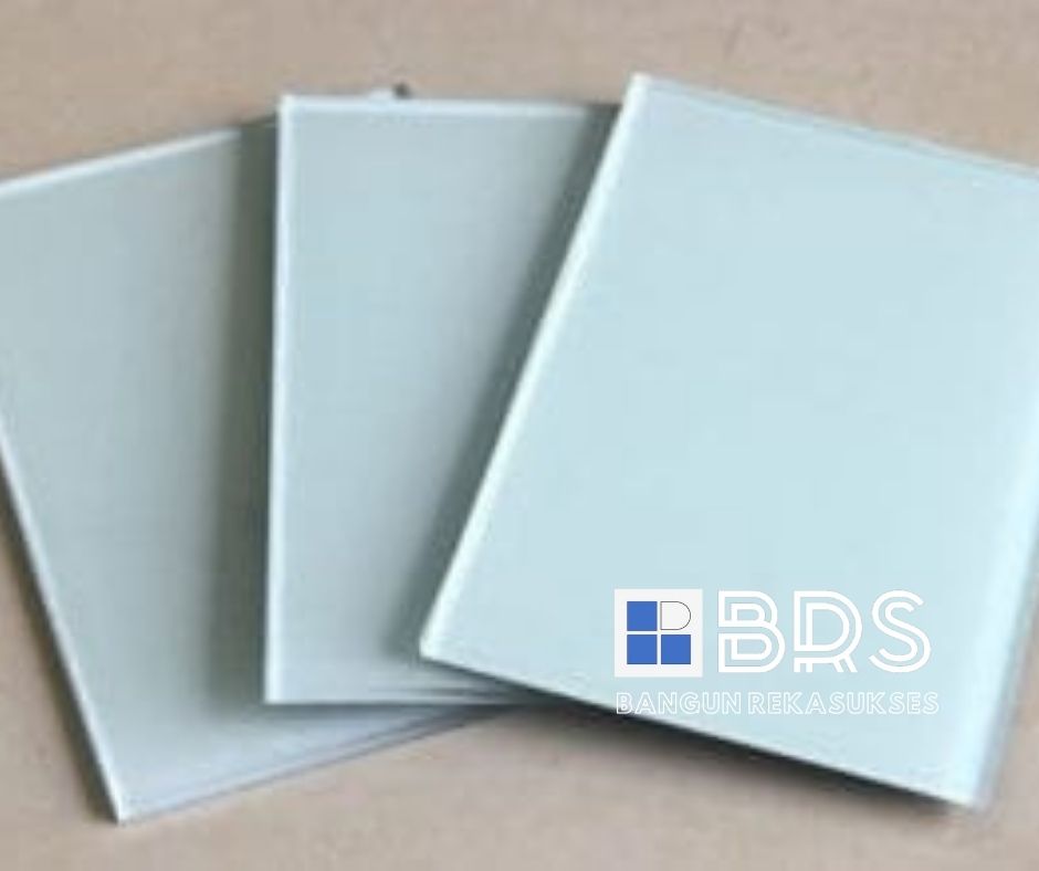 Perbedaan Kaca Laminated dan Tempered