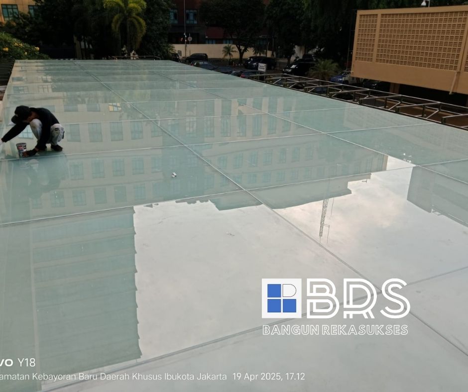 Jasa Cuci Atap Kaca Kanopi